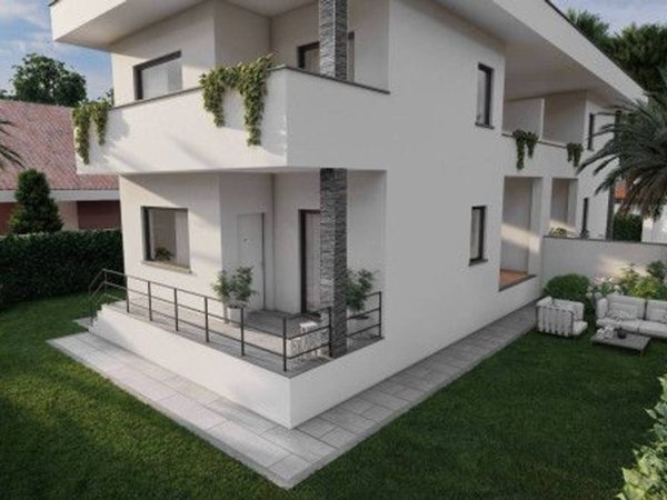 casa indipendente in vendita a Roma in zona Acilia