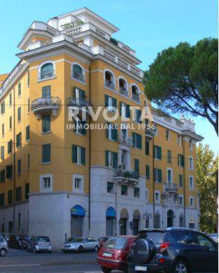 appartamento in vendita a Roma in zona Testaccio