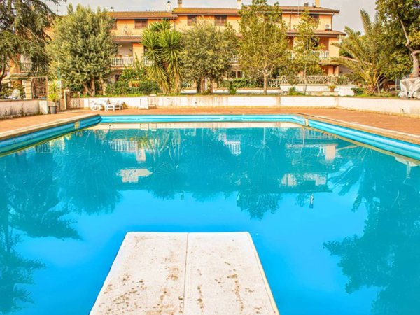 casa indipendente in vendita a Roma in zona Collatino