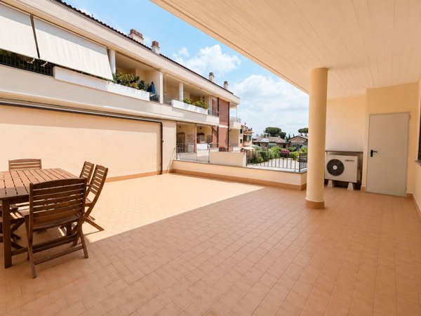 appartamento in vendita a Roma in zona EUR