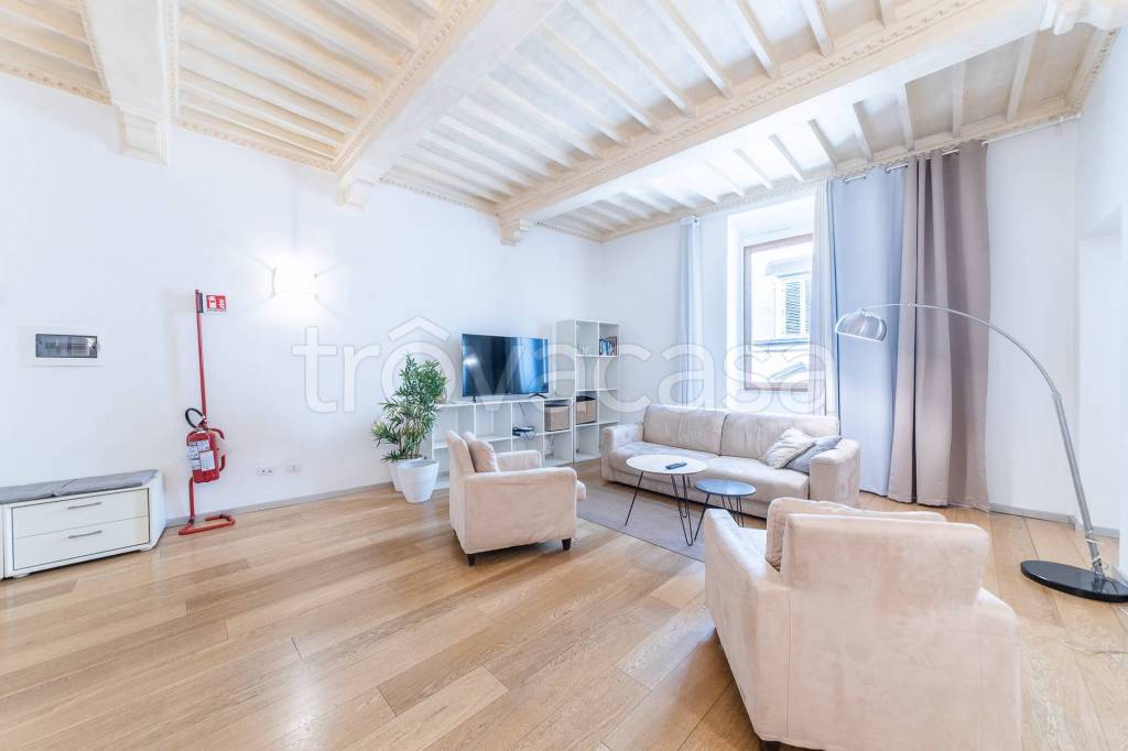 appartamento in vendita a Roma in zona Parione/Sant'Eustachio
