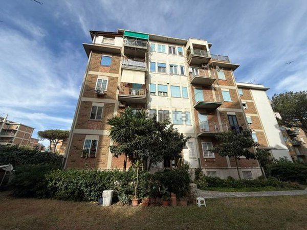 appartamento in vendita a Roma in zona Ostia