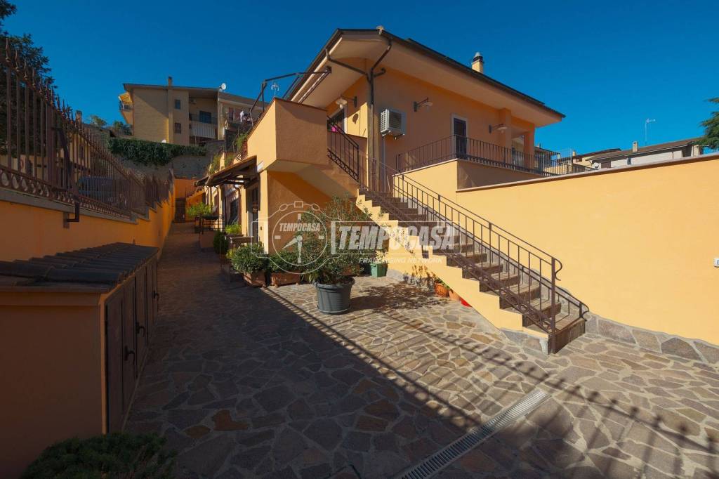 casa indipendente in vendita a Roma in zona Ottavia