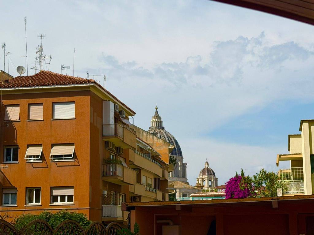 appartamento in vendita a Roma in zona Aurelio