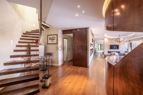 casa indipendente in vendita a Roma