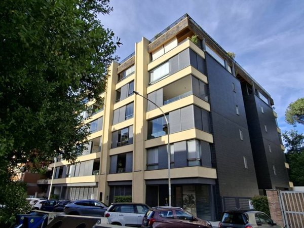 appartamento in vendita a Roma in zona Ostiense