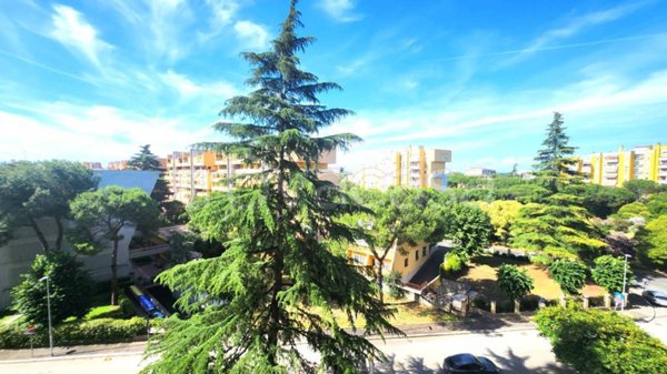appartamento in vendita a Roma in zona Ardeatino
