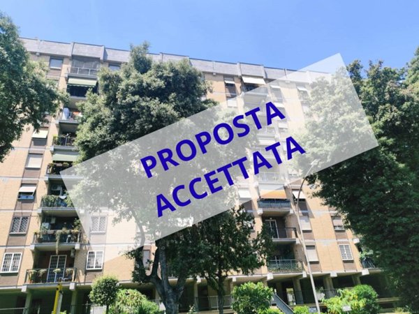 appartamento in vendita a Roma in zona Tor de' Cenci