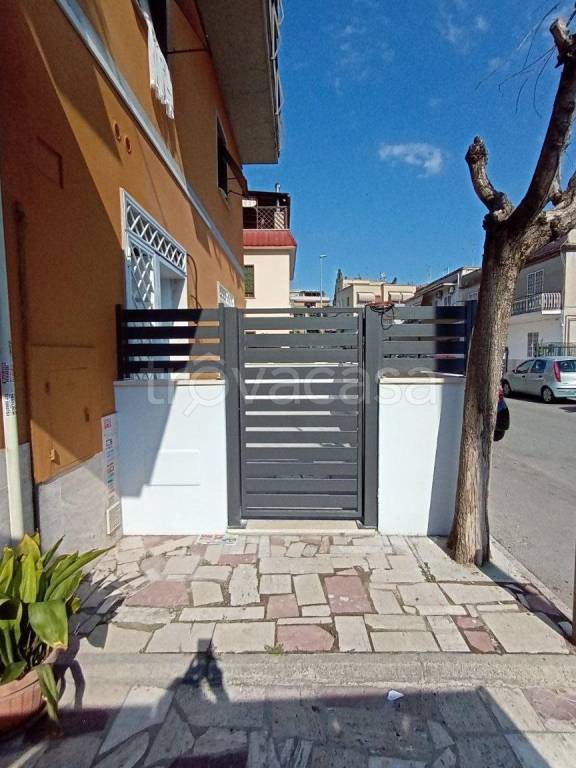 appartamento in vendita a Roma in zona Torre Maura