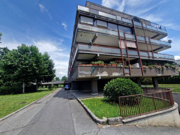 appartamento in vendita a Roma in zona Casal Monastero