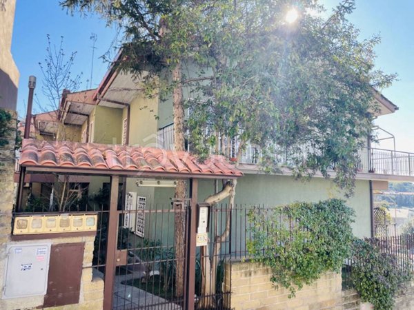casa indipendente in vendita a Roma in zona Torrevecchia