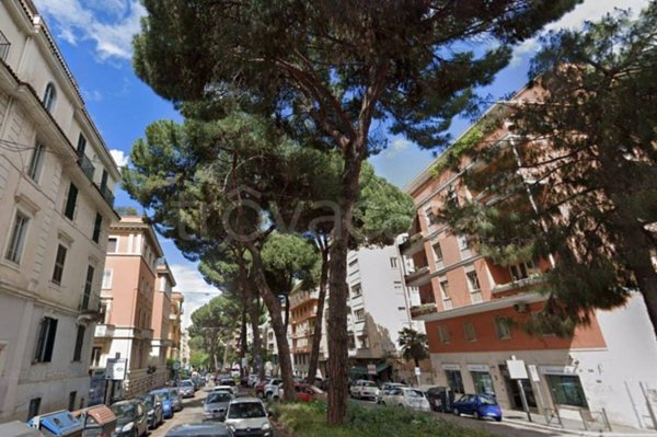 negozio in vendita a Roma in zona Nomentano