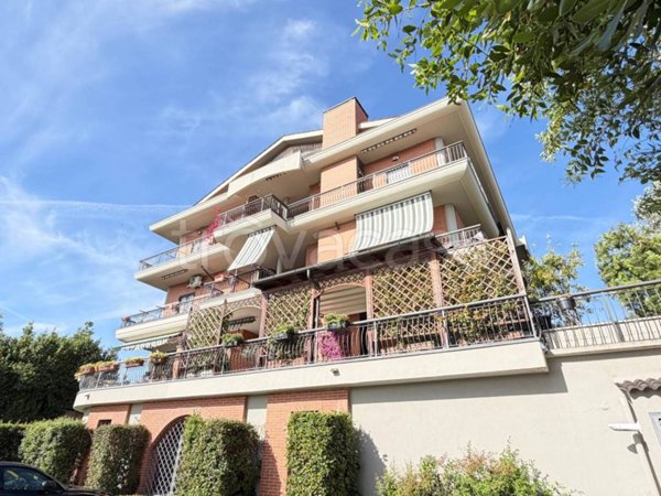 appartamento in vendita a Roma in zona Casal Morena