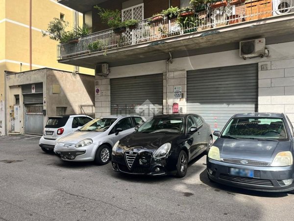 locale commerciale in vendita a Roma in zona Tiburtino