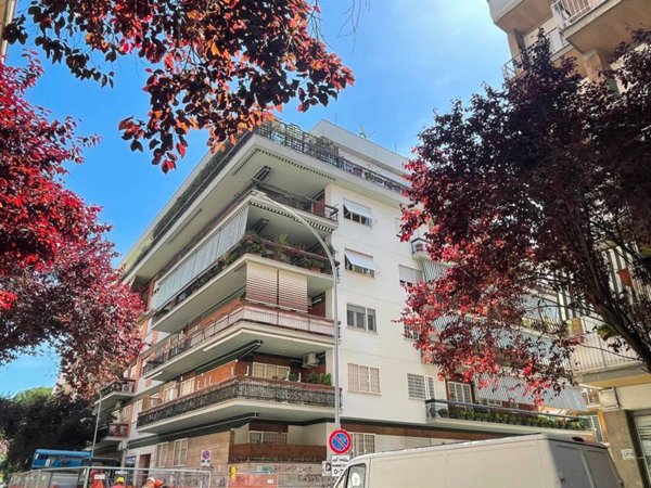 appartamento in vendita a Roma in zona Appio Latino