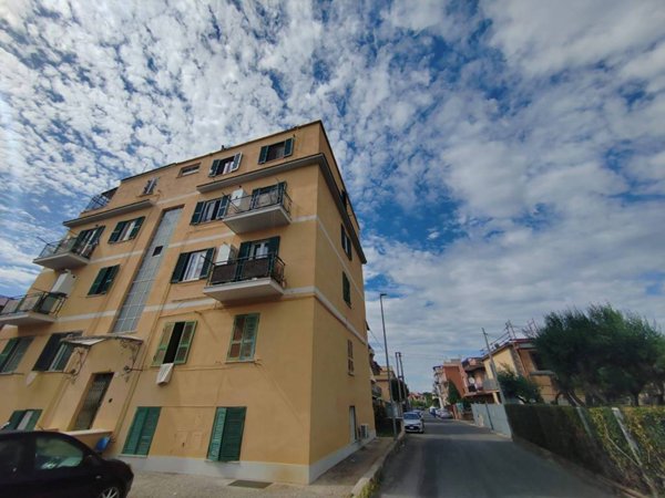 appartamento in vendita a Roma in zona Tor Vergata/Torrenova