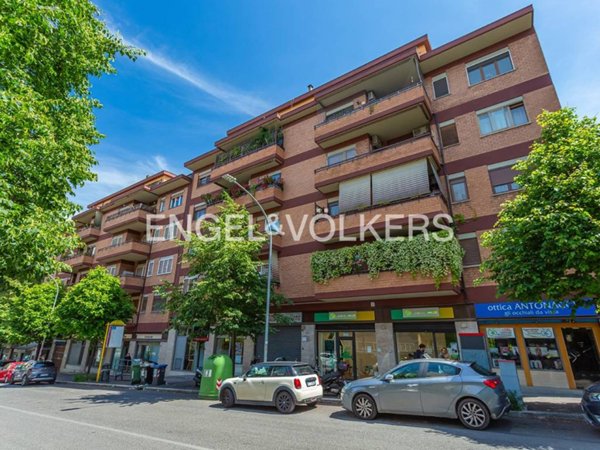 appartamento in vendita a Roma in zona Torrino