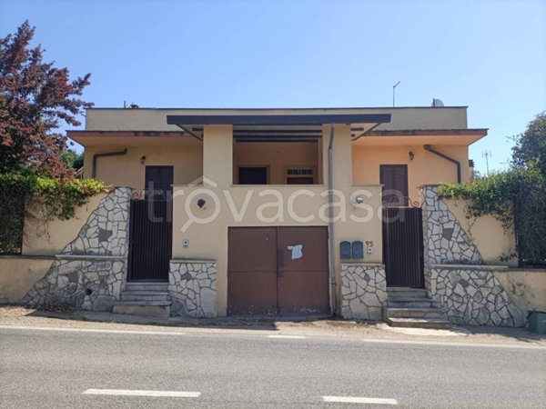 casa indipendente in vendita a Roma