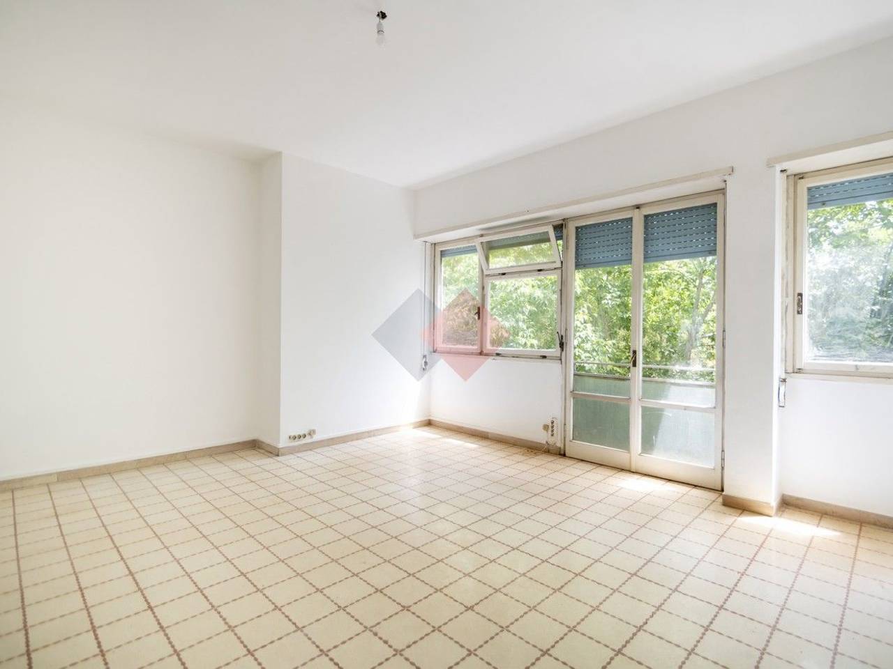 appartamento in vendita a Roma in zona Ostiense