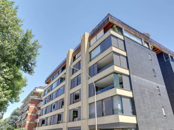 appartamento in vendita a Roma in zona Ostiense