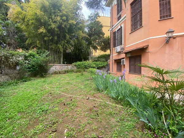 casa indipendente in vendita a Roma in zona Monte Sacro/Talenti