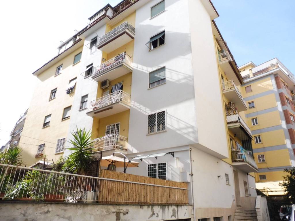 appartamento in vendita a Roma in zona Prenestino-Centocelle