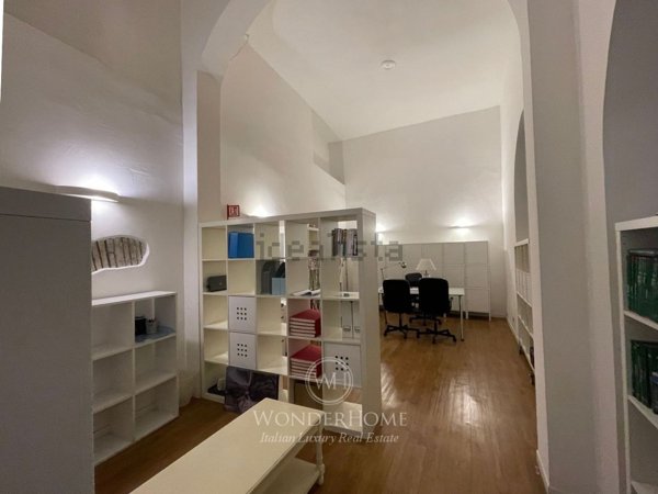ufficio in vendita a Roma in zona Rione Monti/Campitelli