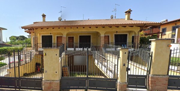 appartamento in vendita a Roma in zona Case Rosse