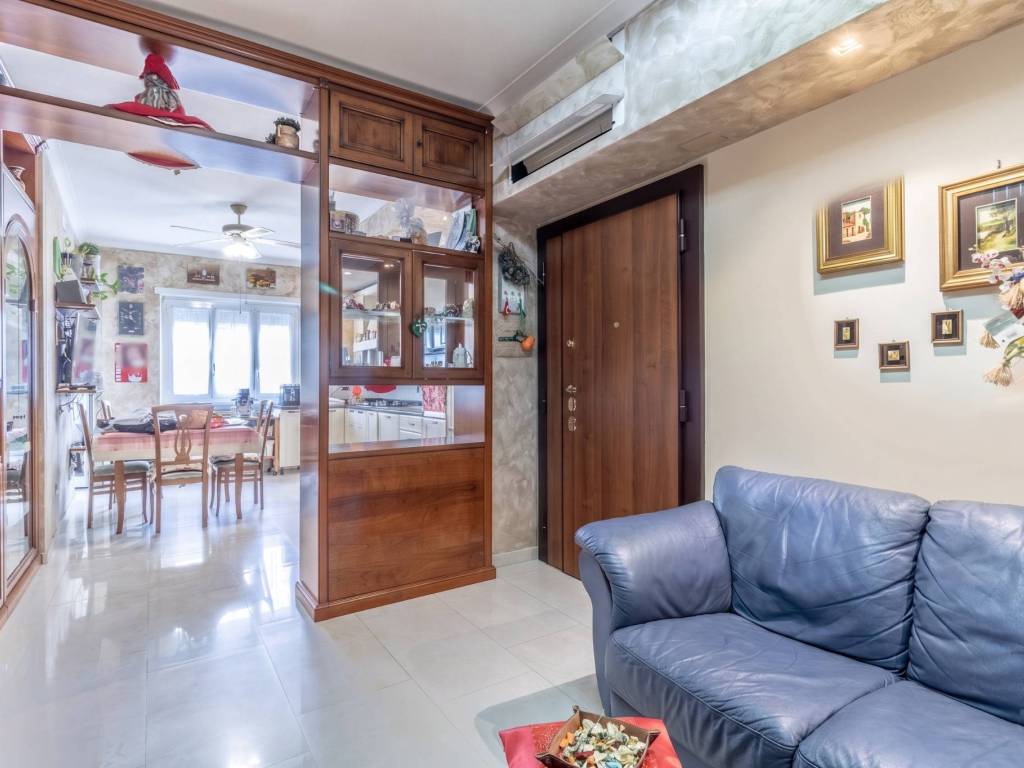 appartamento in vendita a Roma in zona Prenestino-Centocelle