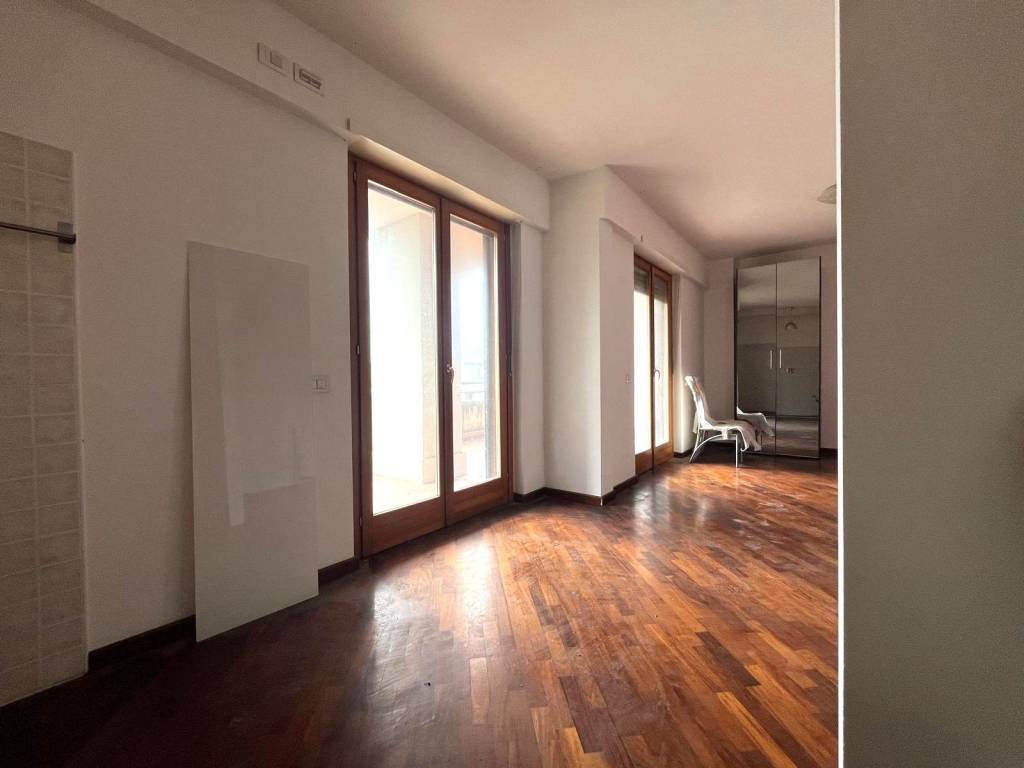 appartamento in vendita a Roma in zona Acilia