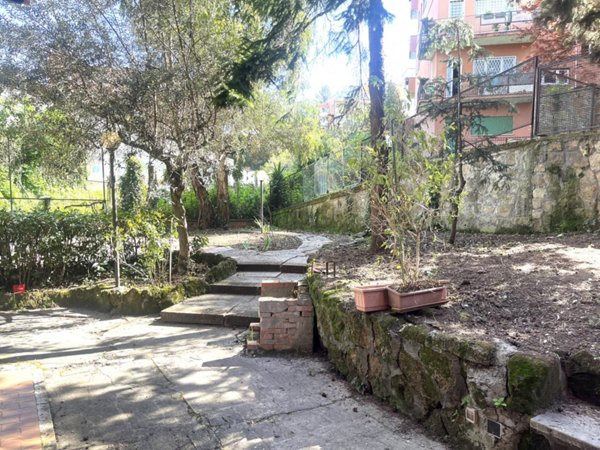 appartamento in vendita a Roma in zona Tor di Quinto
