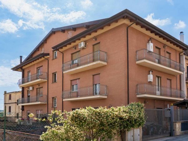 appartamento in vendita a Roma in zona Prima Porta