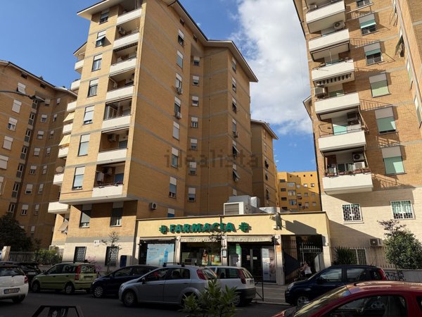 appartamento in vendita a Roma in zona Don Bosco