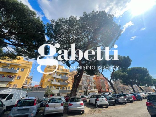 appartamento in vendita a Roma in zona Prenestino-Centocelle