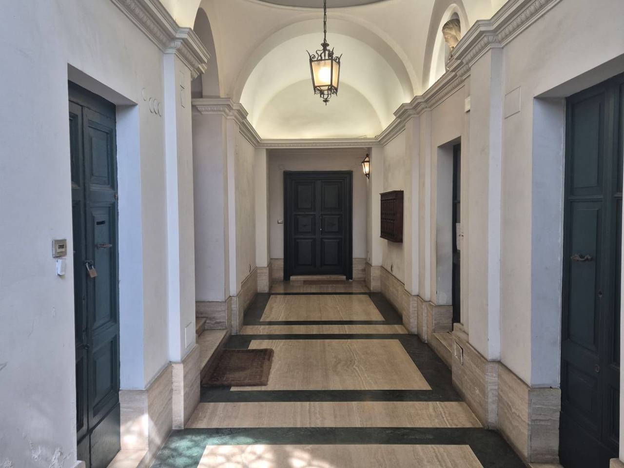 appartamento in vendita a Roma in zona Campo Marzio