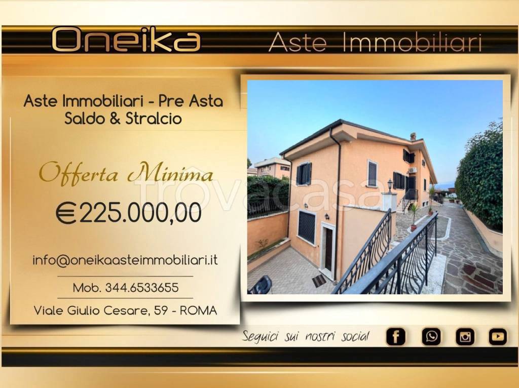 casa indipendente in vendita a Roma in zona Finocchio