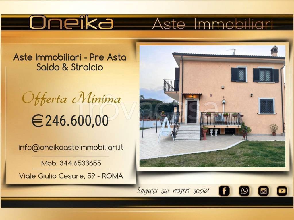 casa indipendente in vendita a Roma in zona Finocchio