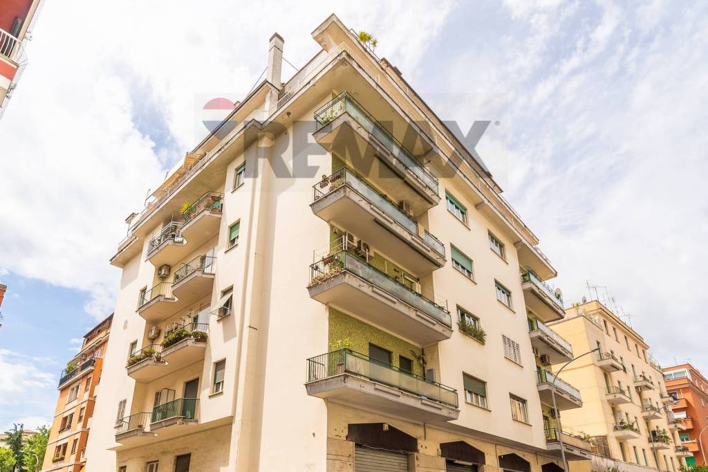 appartamento in vendita a Roma in zona Gianicolense