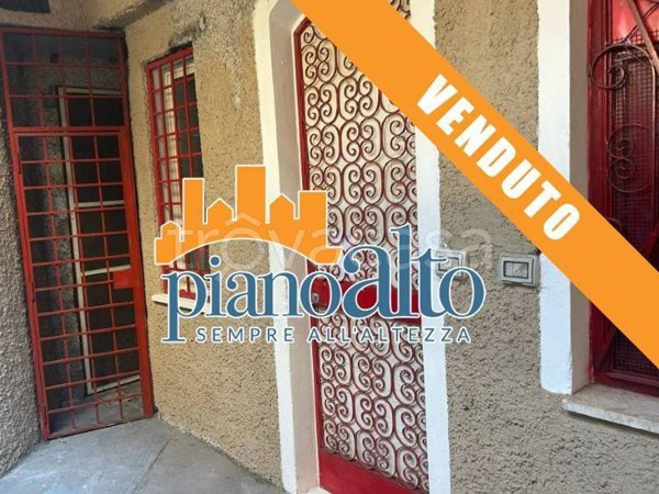 appartamento in vendita a Roma in zona Tomba di Nerone