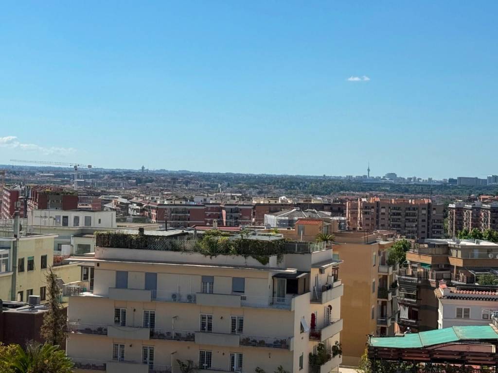 appartamento in vendita a Roma in zona Gianicolense