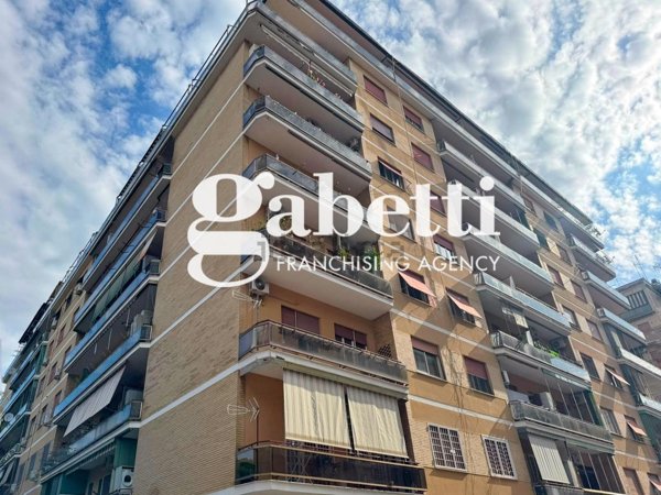 appartamento in vendita a Roma in zona Collatino