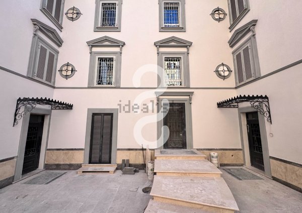 appartamento in vendita a Roma in zona Appio Latino