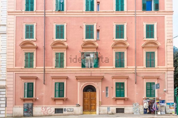 appartamento in vendita a Roma in zona Esquilino