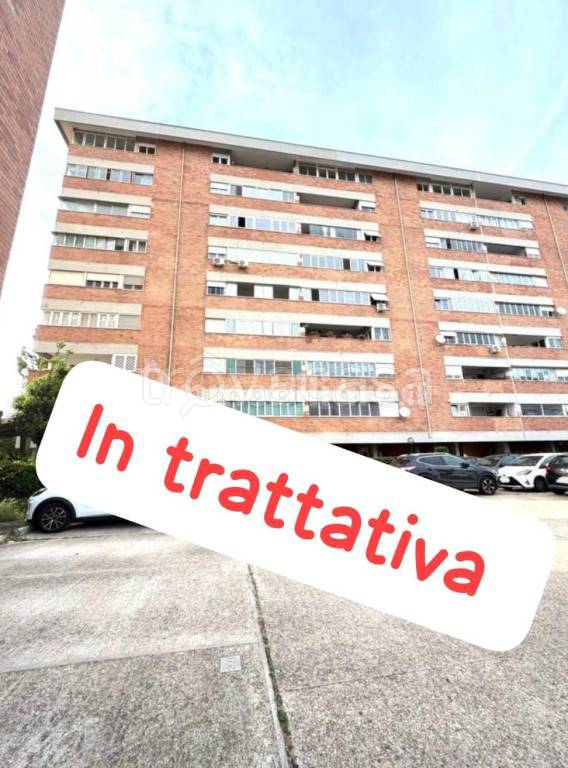 appartamento in vendita a Roma in zona Spinaceto