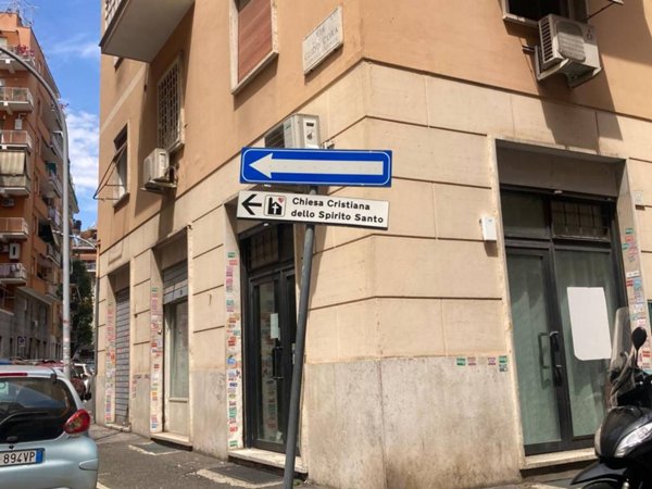 negozio in vendita a Roma in zona Prenestino-Labicano