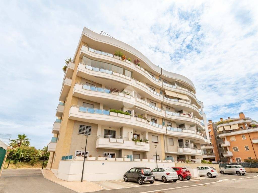 appartamento in vendita a Roma in zona Mezzocammino