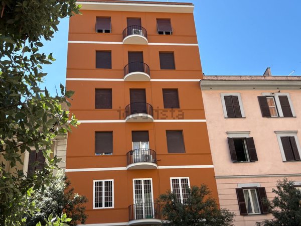 appartamento in vendita a Roma in zona Prenestino-Labicano