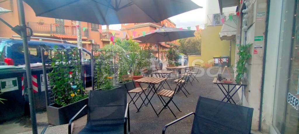 negozio in vendita a Roma in zona Vitinia