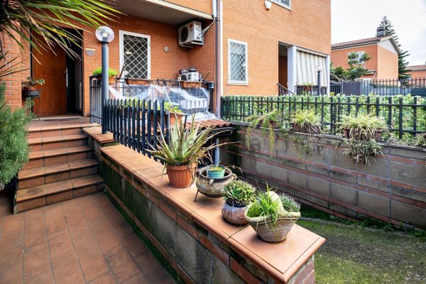 casa indipendente in vendita a Roma in zona Ottavia