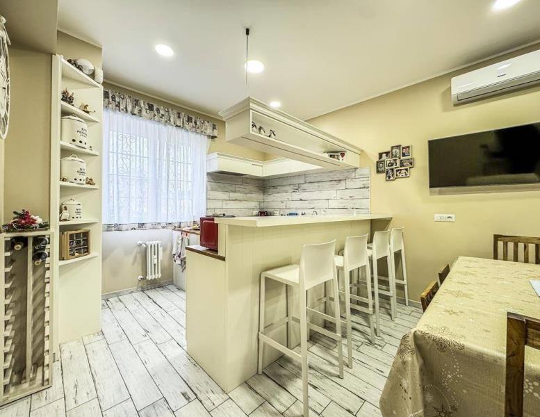 appartamento in vendita a Roma in zona Ostia